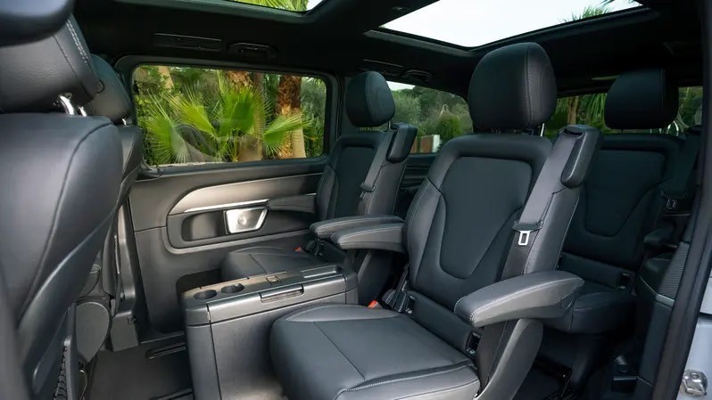 BENZ V250